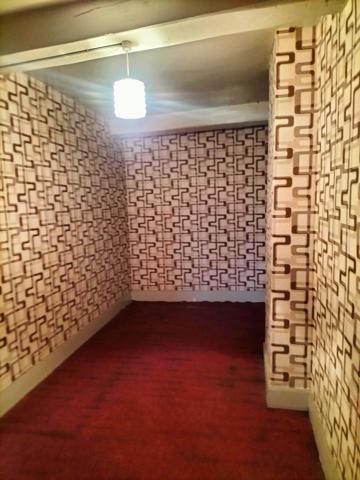 Grande maison de ville à rénover avec 2 cours