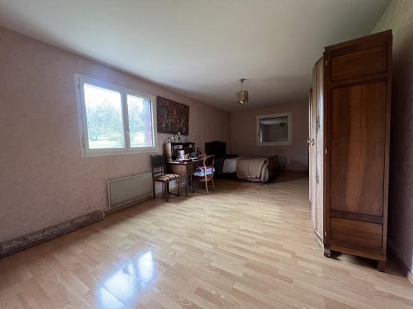 Maison à vendre |  Saint-Amand-Montrond |  5 pièces | 146 m²