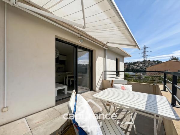 Appartement à vendre 1 pièces BORMES LES MIMOSAS (83), résidence standing, Terrasse sud + PARKING COUVERT + CAVE