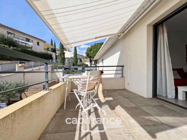 Appartement à vendre 1 pièces BORMES LES MIMOSAS (83), résidence standing, Terrasse sud + PARKING COUVERT + CAVE