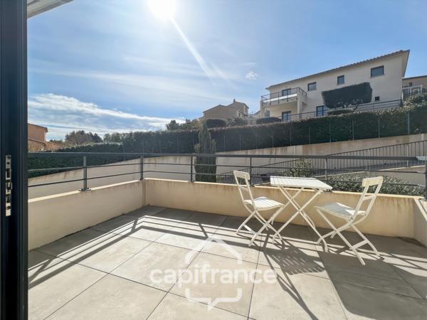Appartement à vendre 1 pièces BORMES LES MIMOSAS (83), résidence standing, Terrasse sud + PARKING COUVERT + CAVE