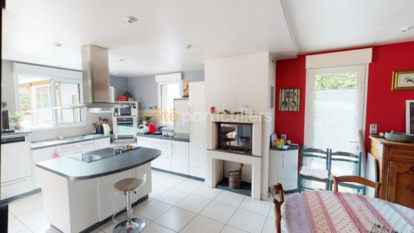 Vente Maison160 m² - 7 Pièces - BRESSUIRE (79300)