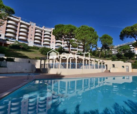 CANNES – Domaine des Palmiers – Résidence recherchée avec parc, piscine, mini-golf et tennis