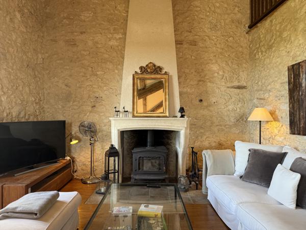 Saint-Clar (32380) MAISON ANCIENNE EN PIERRE RÉCEMMENT RÉNOVÉE, AVEC MAISON D’AMIS, PISCINE ET JARDIN CLÔTURÉ, SUR PRÈS DE 8 000