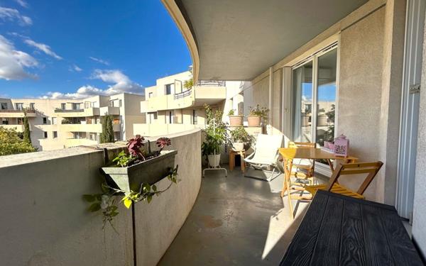 Appartement à vendre    4 pièces • 84,88 m2 Marseille 9