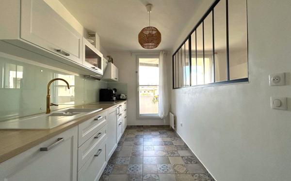 Appartement à vendre    4 pièces • 84,88 m2 Marseille 9