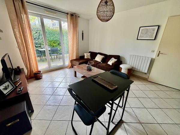 Appartement Cergy 2 pièce(s) 42.85 m2 160 000 € **  - Référence  2304