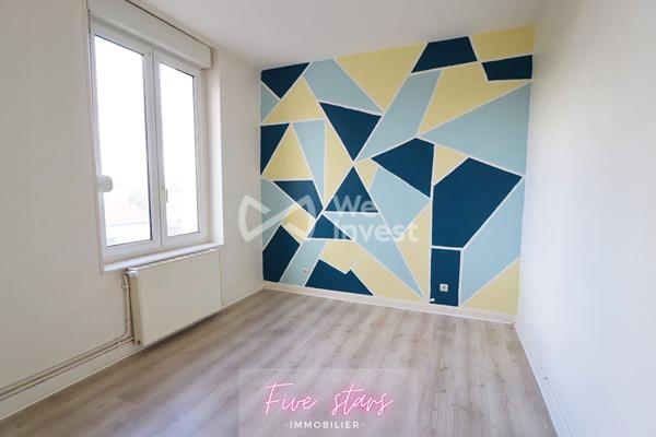 immeuble 4 appartements libres et une maison