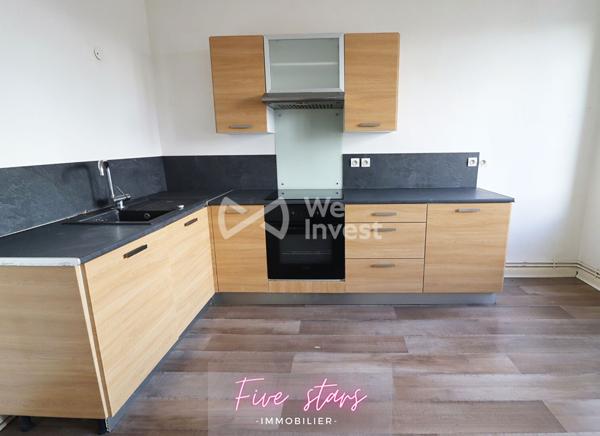 immeuble 4 appartements libres et une maison