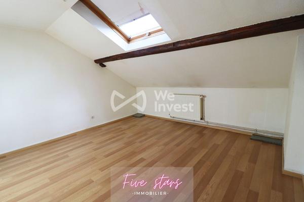 immeuble 4 appartements libres et une maison