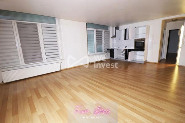 immeuble 4 appartements libres et une maison
