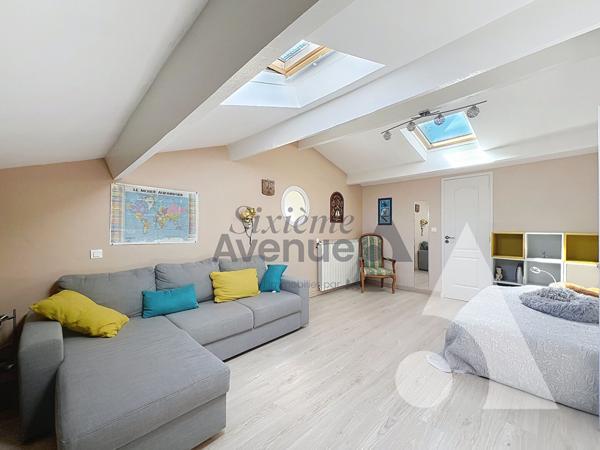 Maison 10 pièces 251 m2