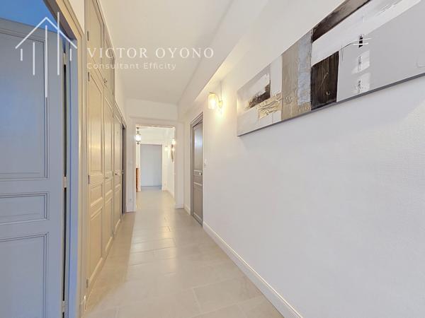 Appartement
         5 pièces
        - 132 m² 267 000 € *
