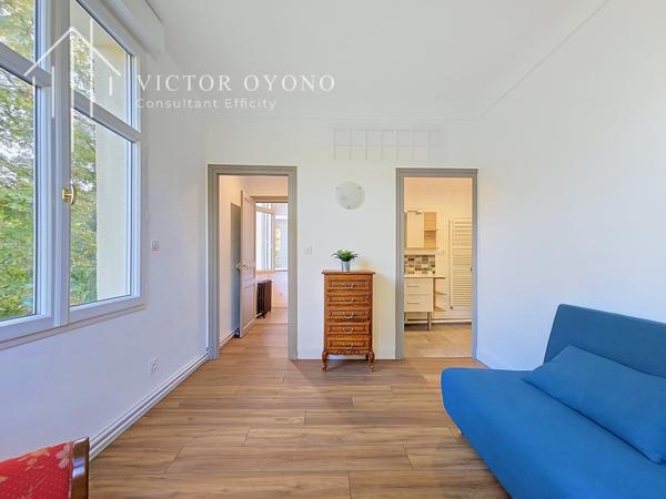 Appartement
         5 pièces
        - 132 m² 267 000 € *