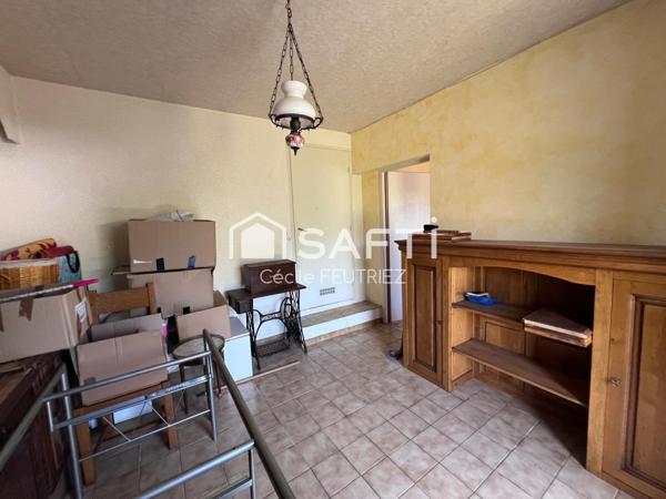 Immeuble de rapport proche des commodités