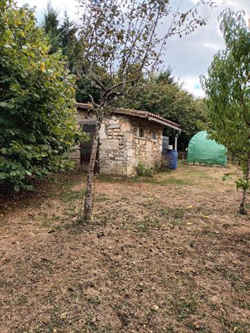 Charmante Maison en pierres avec dépendances