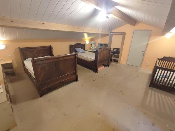 Charmante Maison en pierres avec dépendances