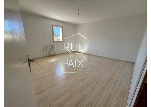 79200 Parthenay Appartement T3 à louer au coeur de Parthenay