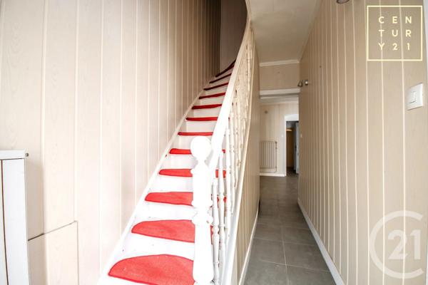 Maison à vendre  6 pièces - 102,74 m 2   HAUTMONT  - 59