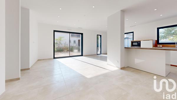 Maison à vendre 5 pièces 108 m² Eyguières