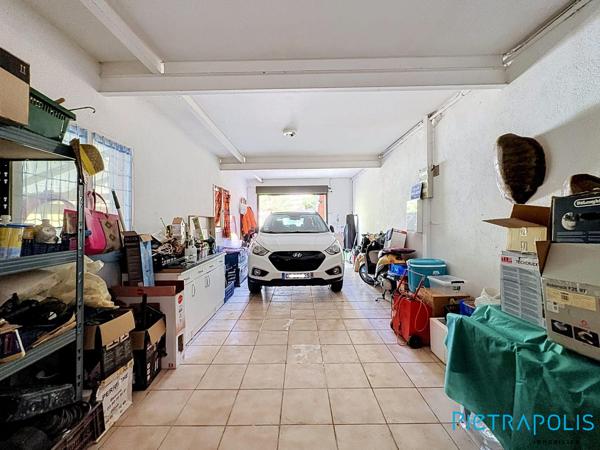 EXCLUSIVITÉ - BÉDARIEUX - Sur les hauteurs : sur un terrain arboré de 1 795 m², Maison T5 totalisant 182 m², garage