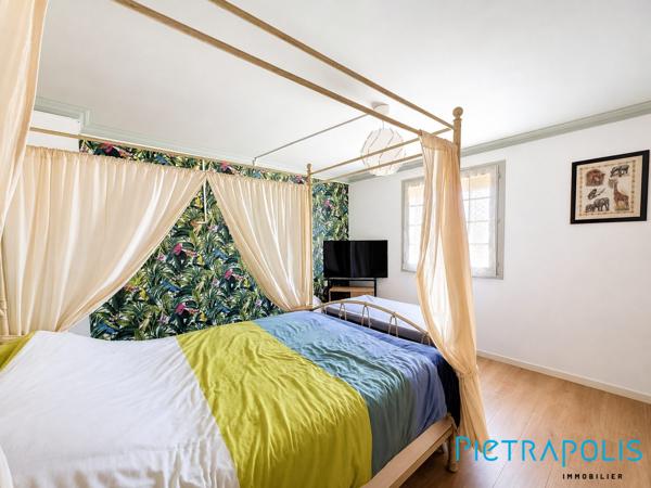 EXCLUSIVITÉ - BÉDARIEUX - Sur les hauteurs : sur un terrain arboré de 1 795 m², Maison T5 totalisant 182 m², garage