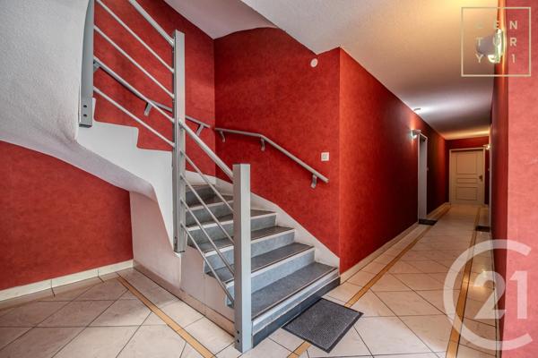 Appartement F2 à vendre  3 pièces - 57,68 m 2   MAUBEUGE  - 59