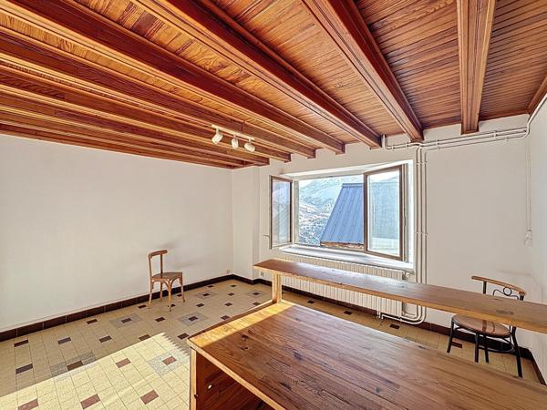 Maison de village individuelle Ventelon La Grave