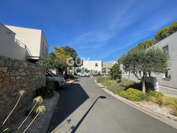 Maison Montpellier 5 pièce(s) 105.12 m2 LES ARCEAUX AGRICULTURE