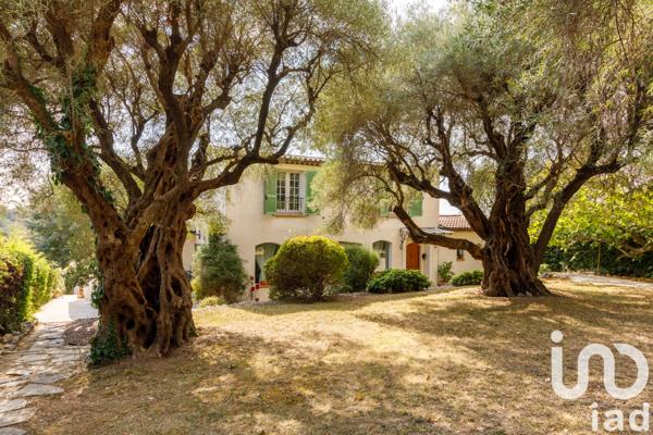 Maison à vendre 6 pièces 225 m² Vence