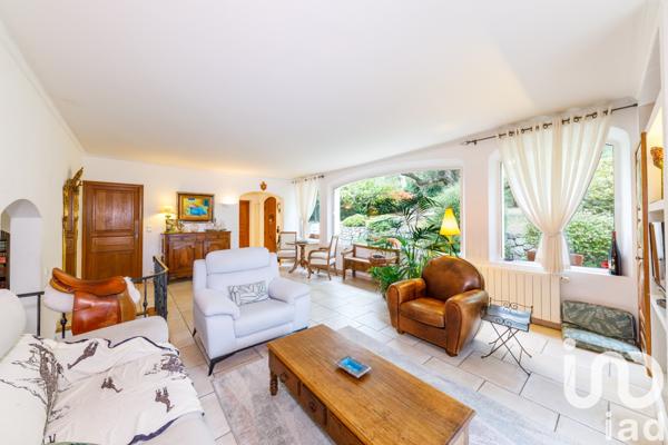 Maison à vendre 6 pièces 225 m² Vence