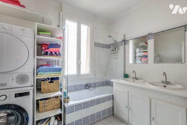 Appartement 4 pièces Pont de Neuilly