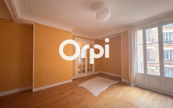 Appartement à vendre    3 pièces • 72,97 m2 Paris 20