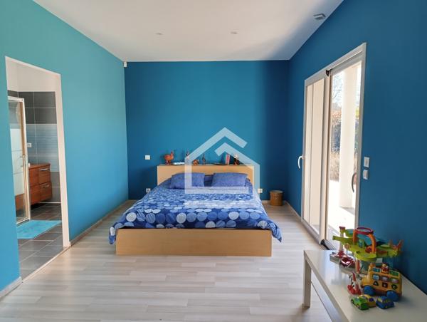 Maison 9 pièce(s) 6 chambre(s) 320 m²