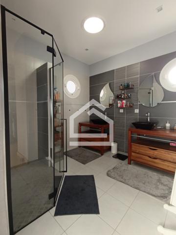 Maison 9 pièce(s) 6 chambre(s) 320 m²
