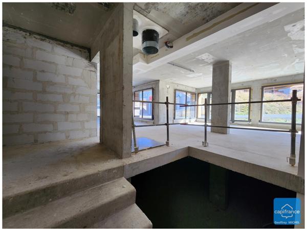 Local commercial à vendre à l’Alpe d’Huez – Environ 180 m² sur deux niveaux – Fort potentiel d’exploitation