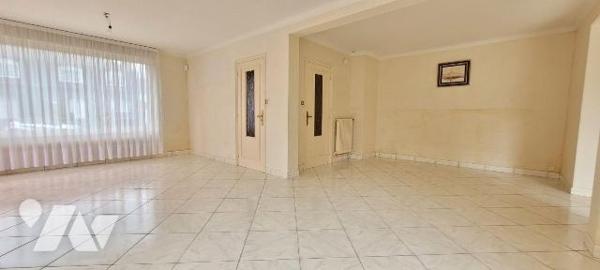 Maison à vendre à Malo-les-Bains (59240) dans le Nord (59)
MAISON semi individuelle  , sur une...