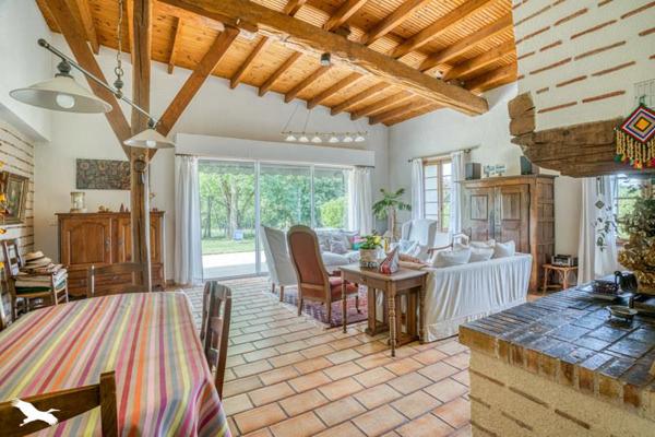 Maison à vendre 400 140 € Castelnau-sur-Gupie 8 p 181 m² DPE C