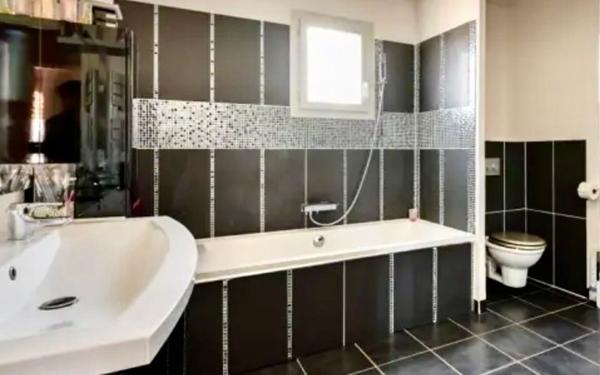 Maison à vendre    5 pièces •  Sainte-Foy-lès-Lyon