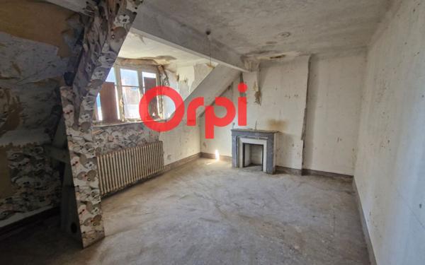 Maison à vendre    7 pièces •  Péronne