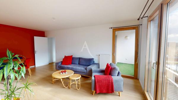 Val d'Europe : 4 pièces lumineux et contemporain, dernier étage