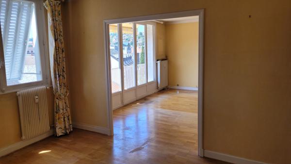 Aurillac, Appartement F 4 avec Box , garage, vue panoramique