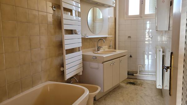 Aurillac, Appartement F 4 avec Box , garage, vue panoramique