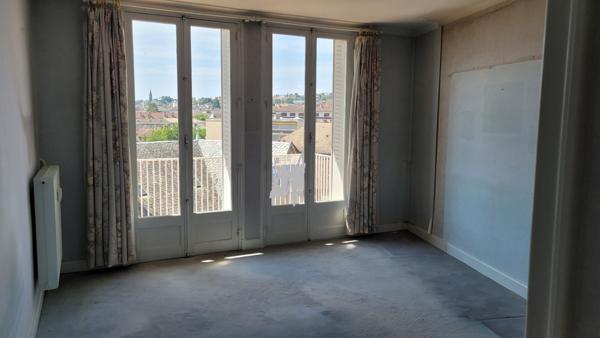 Aurillac, Appartement F 4 avec Box , garage, vue panoramique