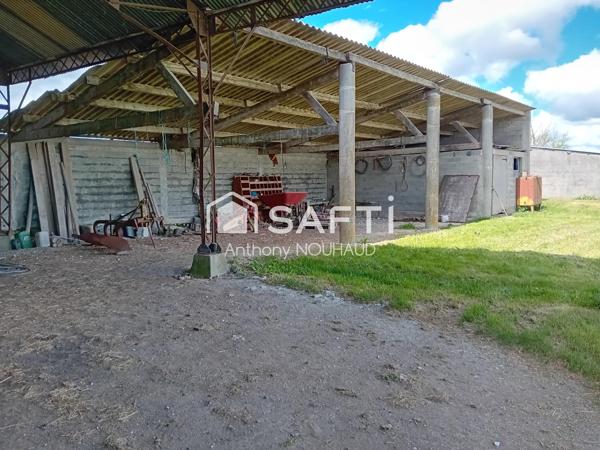 Ferme à rénover avec terrain clos de 4,7 hectares