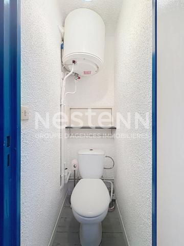 Charmant studio cabine meublé de 21 m² avec balcon de 7 m² et vue sur les Salins, local à vélos & piscine en option, Gruissan, Rive Droite