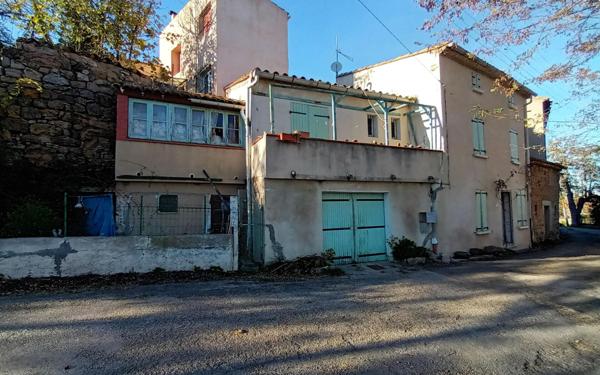 Maison à vendre    5 pièces •  Durban-Corbières