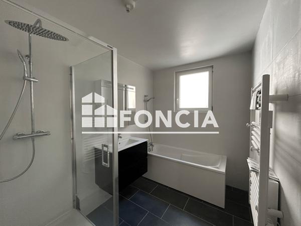 Location Appartement 4 pièces 94.3 m² - RUES THIERS SEVIGNE BD GAMBETT Charleville Mezieres 08000