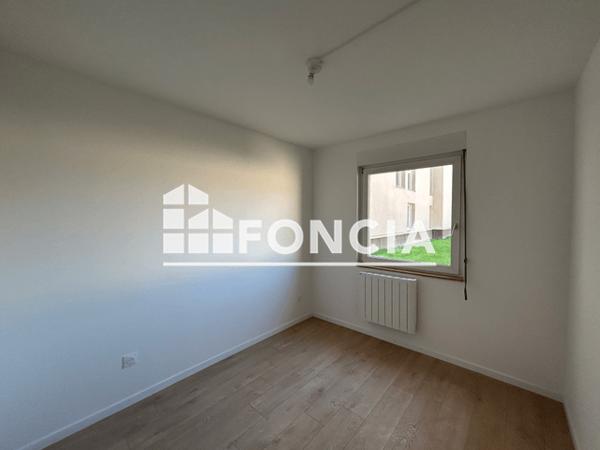 Location Appartement 4 pièces 94.3 m² - RUES THIERS SEVIGNE BD GAMBETT Charleville Mezieres 08000
