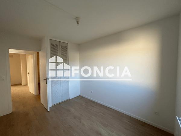 Location Appartement 4 pièces 94.3 m² - RUES THIERS SEVIGNE BD GAMBETT Charleville Mezieres 08000